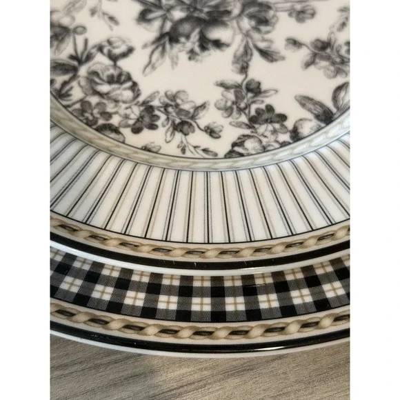 ROYAL DOULTON STUDIO PROVENCE PLAID 2 DINNER & 1 SALAD PLATE As Is - Picture 6 of 13